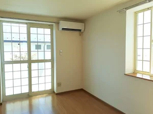 のマンスリーマンション・ウィークリーマンション「エスニックハウスＢ 201・洋室(No.1340278)」メイン画像