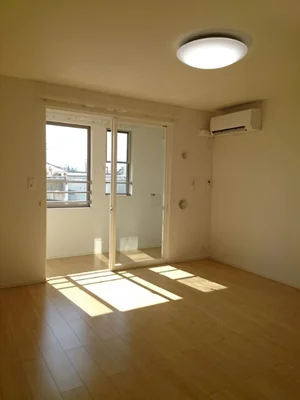 のマンスリーマンション・ウィークリーマンション「サニーレジデンス 202・洋室(No.1340346)」メイン画像