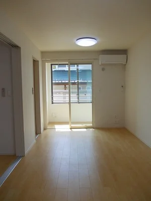 のマンスリーマンション・ウィークリーマンション「ソーレ　ヴィラッジョ 102・洋室(No.1340355)」メイン画像