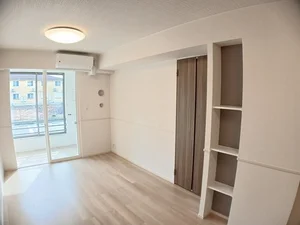 のマンスリーマンション・ウィークリーマンション「メゾン　ラフィーネⅡ 102・洋室(No.1340564)」メイン画像