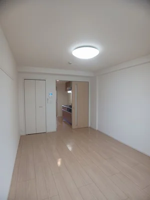 のマンスリーマンション・ウィークリーマンション「Ｍｏｄｅ　Ｅｉｇｈｔ　Ⅰ 106・洋室(No.1340610)」メイン画像