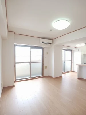 香川県のマンスリーマンション・ウィークリーマンション「ガーデン・アルバータ 301・洋室(No.1340616)」メイン画像