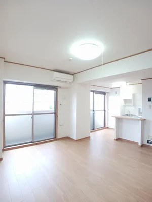 香川県のマンスリーマンション・ウィークリーマンション「ガーデン・アルバータ 301・洋室(No.1340616)」メイン画像