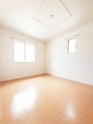 のマンスリーマンション・ウィークリーマンション「ア　ピアチェーレ　Ⅱ 101・洋室(No.1340628)」メイン画像