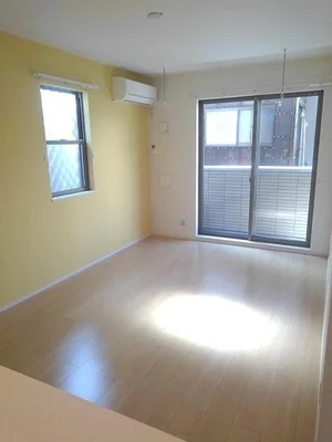 小月駅（山口県）のマンスリーマンション・ウィークリーマンション「リアルエステート　ⅩⅢ 101・洋室(No.1340676)」メイン画像