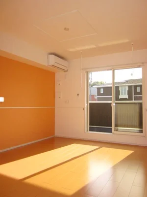 のマンスリーマンション・ウィークリーマンション「ヒッコリー　リッジ壱番館 202・洋室(No.1340707)」メイン画像