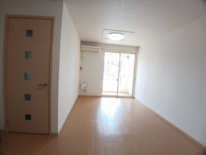 のマンスリーマンション・ウィークリーマンション「カーサ・セレーノⅡ 102・洋室(No.1340854)」メイン画像