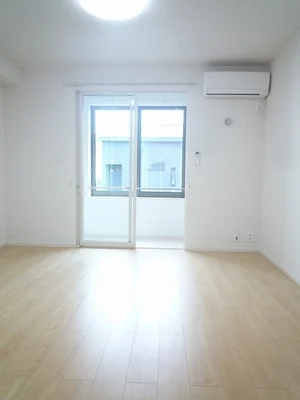 のマンスリーマンション・ウィークリーマンション「セレーノ　カーサⅡ 102・洋室(No.1340875)」メイン画像