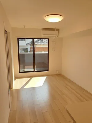 志布志市のマンスリーマンション・ウィークリーマンション「ソレアードカーサⅡ 203・洋室(No.1340886)」メイン画像