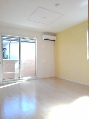 のマンスリーマンション・ウィークリーマンション「カルムシャンブールⅤ 101・洋室(No.1340927)」メイン画像