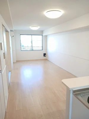 のマンスリーマンション・ウィークリーマンション「ソレイユ．イー 302・洋室(No.1340989)」メイン画像