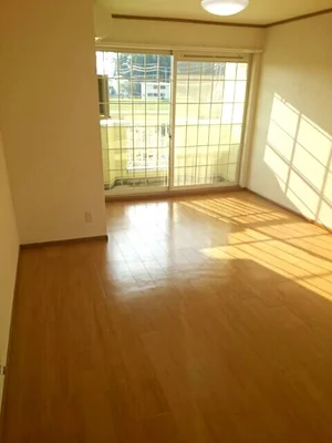 越前市のマンスリーマンション・ウィークリーマンション「アンソレイエ瓜生Ｂ 201・洋室(No.1340995)」メイン画像