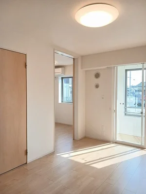 のマンスリーマンション・ウィークリーマンション「ルフィーネ 102・洋室(No.1341137)」メイン画像