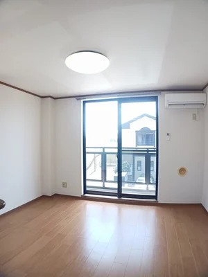 のマンスリーマンション・ウィークリーマンション「モンブラン　Ａ 201・洋室(No.1341160)」メイン画像