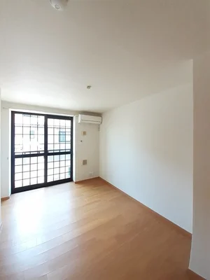 のマンスリーマンション・ウィークリーマンション「サニーキャッスル　Ⅱ 102・洋室(No.1341171)」メイン画像