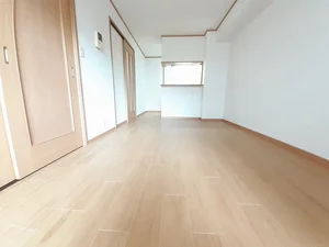 大阪市西成区のマンスリーマンション・ウィークリーマンション「ボーチェ 201・洋室(No.1341173)」メイン画像