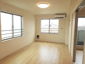 のマンスリーマンション・ウィークリーマンション「ラフィネＡ 301・洋室(No.1341220)」メイン画像