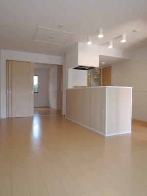 越谷駅（埼玉県）のマンスリーマンション・ウィークリーマンション「カーネミリオーネ 102・洋室(No.1341558)」メイン画像