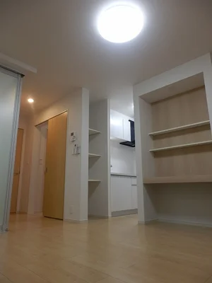 のマンスリーマンション・ウィークリーマンション「ブルージュⅢ 102・洋室(No.1341563)」メイン画像