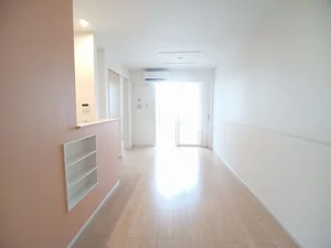 のマンスリーマンション・ウィークリーマンション「ヴァールハイト　シャッツ　Ｂ 102・洋室(No.1341651)」メイン画像