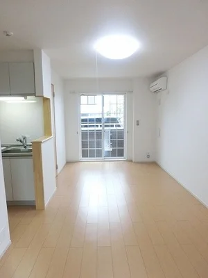 のマンスリーマンション・ウィークリーマンション「ボヌール森岡参番館 101・洋室(No.1341701)」メイン画像