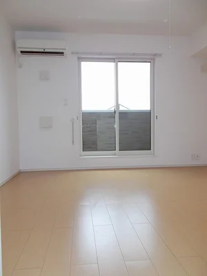 のマンスリーマンション・ウィークリーマンション「綿屋Ⅴ　Ａ 203・洋室(No.1341702)」メイン画像