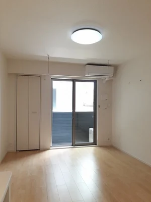 のマンスリーマンション・ウィークリーマンション「ラフィーネ　Ｅ 102・洋室(No.1341722)」メイン画像