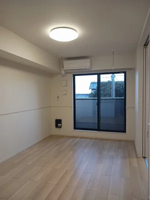 のマンスリーマンション・ウィークリーマンション「マカスィ 202・洋室(No.1341737)」メイン画像