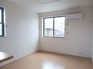富山県厚生農業協同組合連合会高岡病院周辺のマンスリーマンション・ウィークリーマンション「クロッシングⅡＡ 203・洋室(No.1341796)」メイン画像