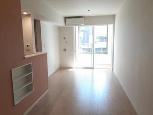 富山県の大東建託リーシング株式会社のマンスリーマンション・ウィークリーマンション「ベルフラワーⅥ 102・洋室(No.1341808)」メイン画像