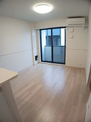 のマンスリーマンション・ウィークリーマンション「ＣＬＥＭＥＮＴ　樹　Ⅹ 104・洋室(No.1342163)」メイン画像