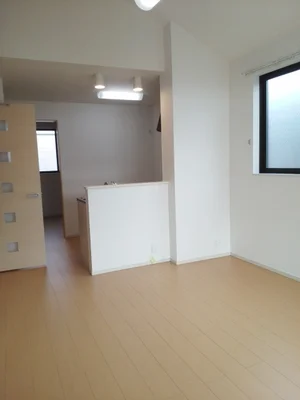 のマンスリーマンション・ウィークリーマンション「ル・リアンⅡ　Ｅａｓｔ 202・洋室(No.1342279)」メイン画像