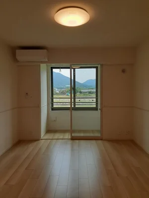 のマンスリーマンション・ウィークリーマンション「プロムナード　公文名Ａ 204・洋室(No.1342522)」メイン画像