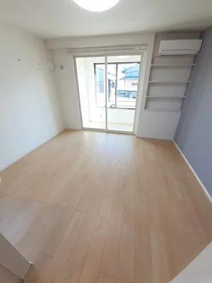 のマンスリーマンション・ウィークリーマンション「ドリーム下泉 101・洋室(No.1342584)」メイン画像