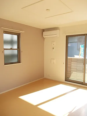 のマンスリーマンション・ウィークリーマンション「Ｌａ　ｃａｓａ　ｃｏｃｏ　Ｂ 102・洋室(No.1342625)」メイン画像