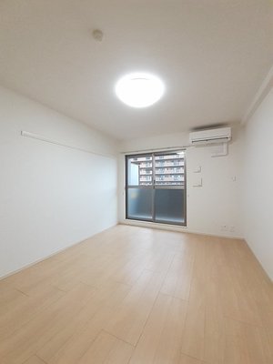 四国大学周辺のマンスリーマンション・ウィークリーマンション「グランクリュ佐古　ＷＥＳＴ 402・洋室(No.1342660)」メイン画像