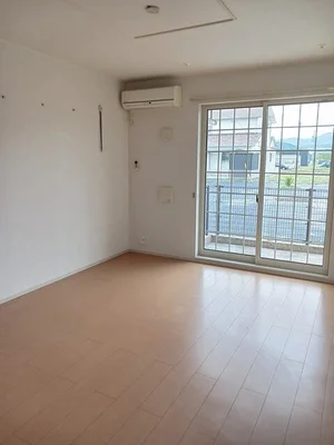 津駅（三重県）のマンスリーマンション・ウィークリーマンション「フォーリーフ 102・洋室(No.1342678)」メイン画像