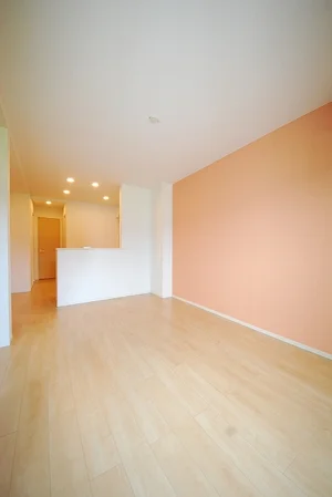 のマンスリーマンション・ウィークリーマンション「ＲＥＳＴ　ＷＯＯＤ　２ 203・洋室(No.1342718)」メイン画像