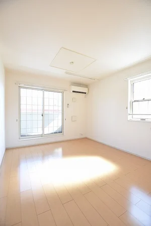 のマンスリーマンション・ウィークリーマンション「コートシャルマンⅦ 201・洋室(No.1342925)」メイン画像