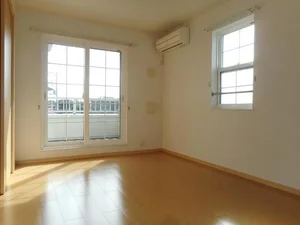 のマンスリーマンション・ウィークリーマンション「シャン・ド・フルール　ⅩⅢ 201・洋室(No.1343001)」メイン画像