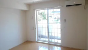 のマンスリーマンション・ウィークリーマンション「サニープラシードⅢ 102・洋室(No.1343016)」メイン画像