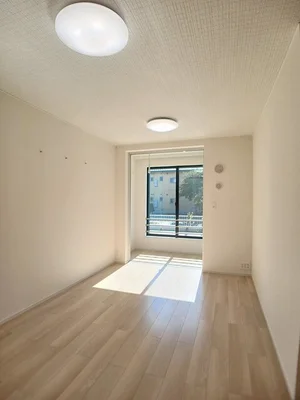 静岡県のマンスリーマンション・ウィークリーマンション「アヴァンス　パレイル 102・洋室(No.1343168)」メイン画像