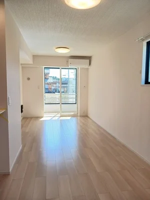 のマンスリーマンション・ウィークリーマンション「グランソレイユ城山 101・洋室(No.1343239)」メイン画像