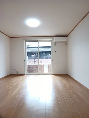 のマンスリーマンション・ウィークリーマンション「カーサ　ボナーリオ 101・洋室(No.1343439)」メイン画像