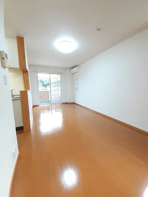 岡山市東区のマンスリーマンション・ウィークリーマンション「コリーヌ・ド・ミニヨン 101・洋室(No.1343476)」メイン画像