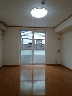 愛媛県立医療技術大学周辺のマンスリーマンション・ウィークリーマンション「モダン 101・洋室(No.1343491)」メイン画像