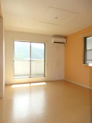 のマンスリーマンション・ウィークリーマンション「リバーサイド真倉　Ｆ 202・洋室(No.1343521)」メイン画像