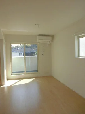 のマンスリーマンション・ウィークリーマンション「アリビラ　Ⅱ番館 201・洋室(No.1343527)」メイン画像