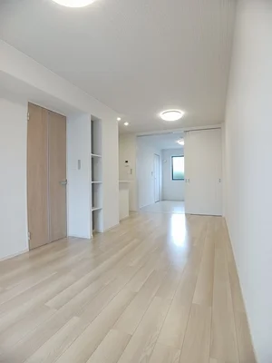 のマンスリーマンション・ウィークリーマンション「ヴィラ　シャングリラ高田　Ｂ 103・洋室(No.1343709)」メイン画像