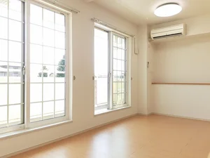 のマンスリーマンション・ウィークリーマンション「ポエジー　ＫⅡ 202・洋室(No.1343760)」メイン画像